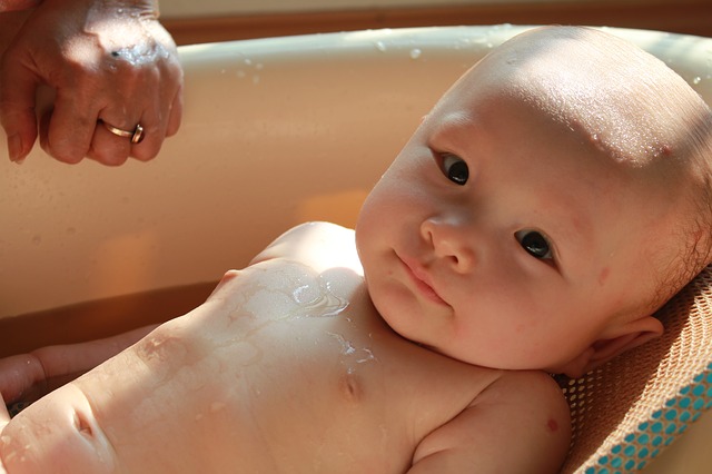 6 Reasons to Choose Natural Products for your Baby