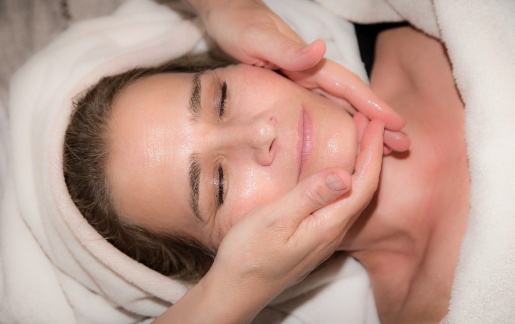 Top 15 Beauty Tips For Women Over 30